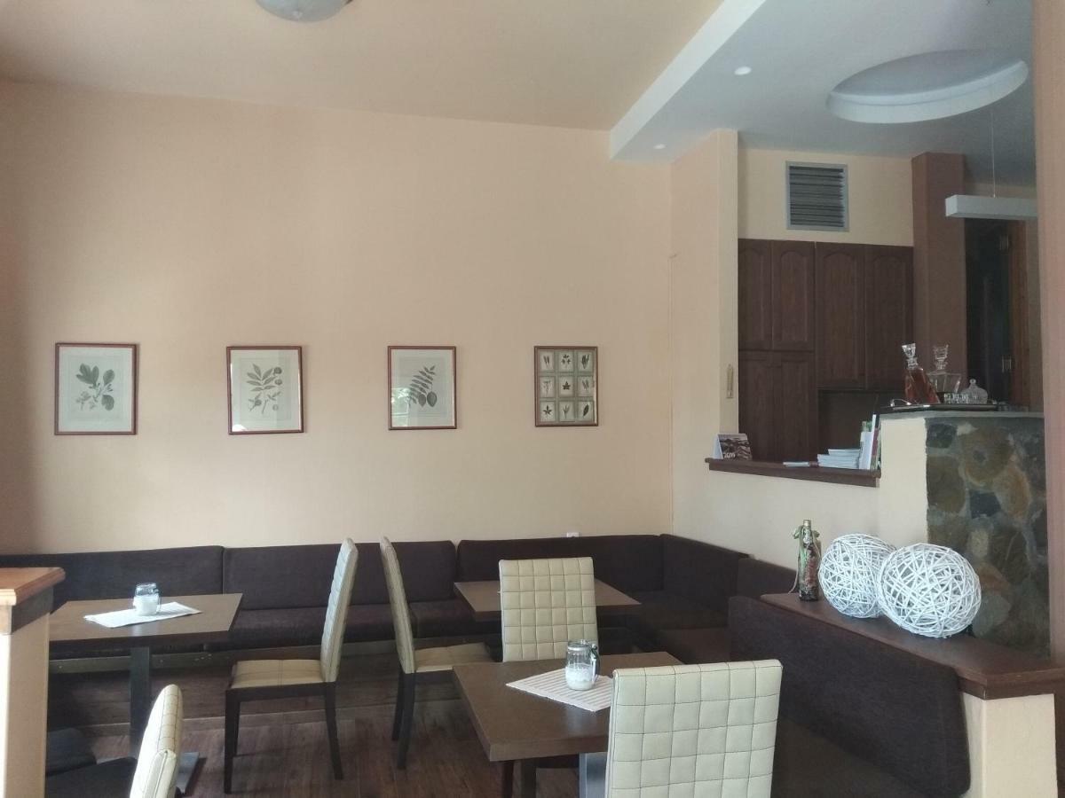 Karavos Hotel بورتاريا المظهر الخارجي الصورة
